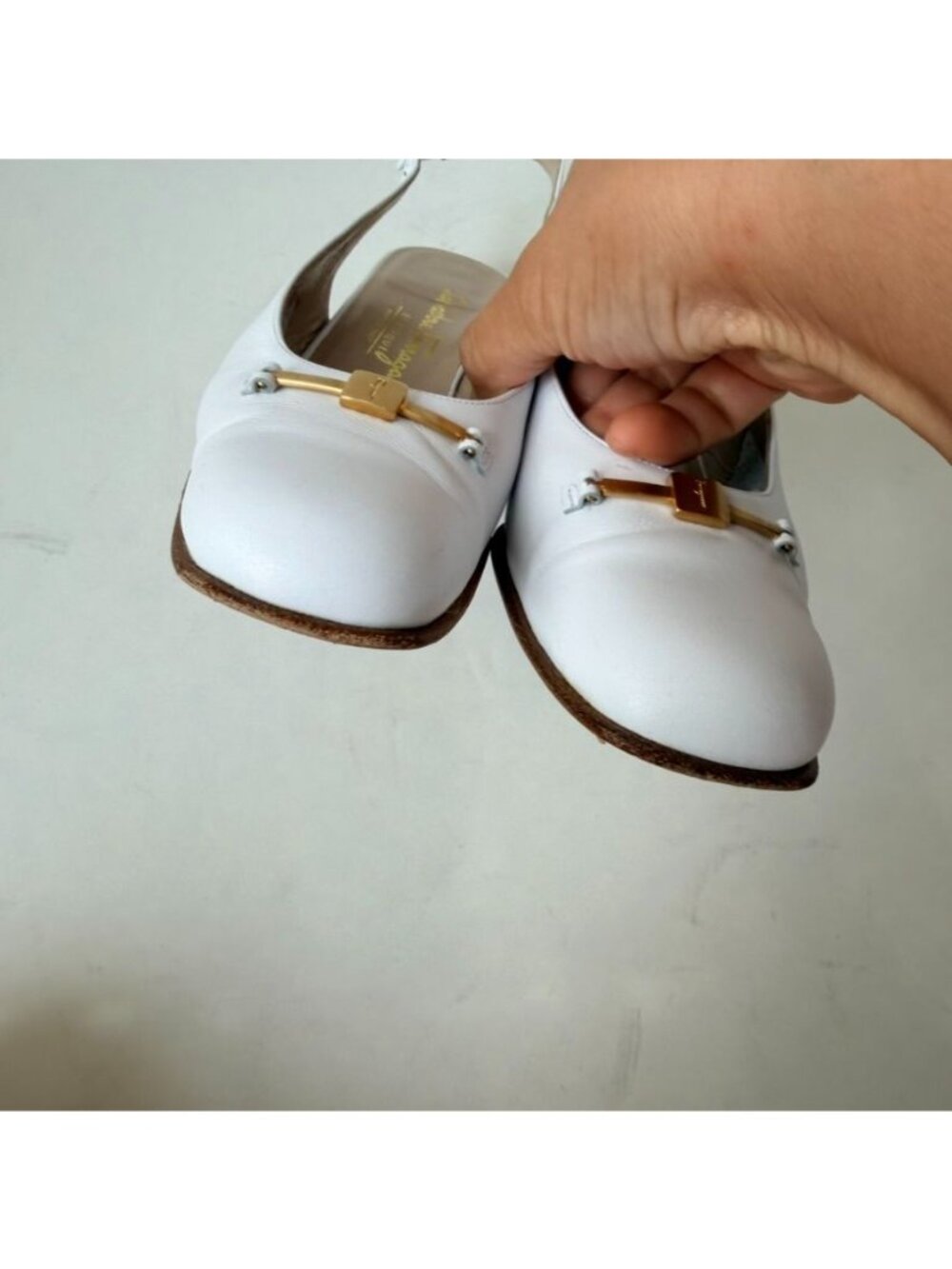 Salvatore Ferragamo Slingback Block Heel Pumps Womens Size 6.5AA White Leather - Picture 5 of 15
